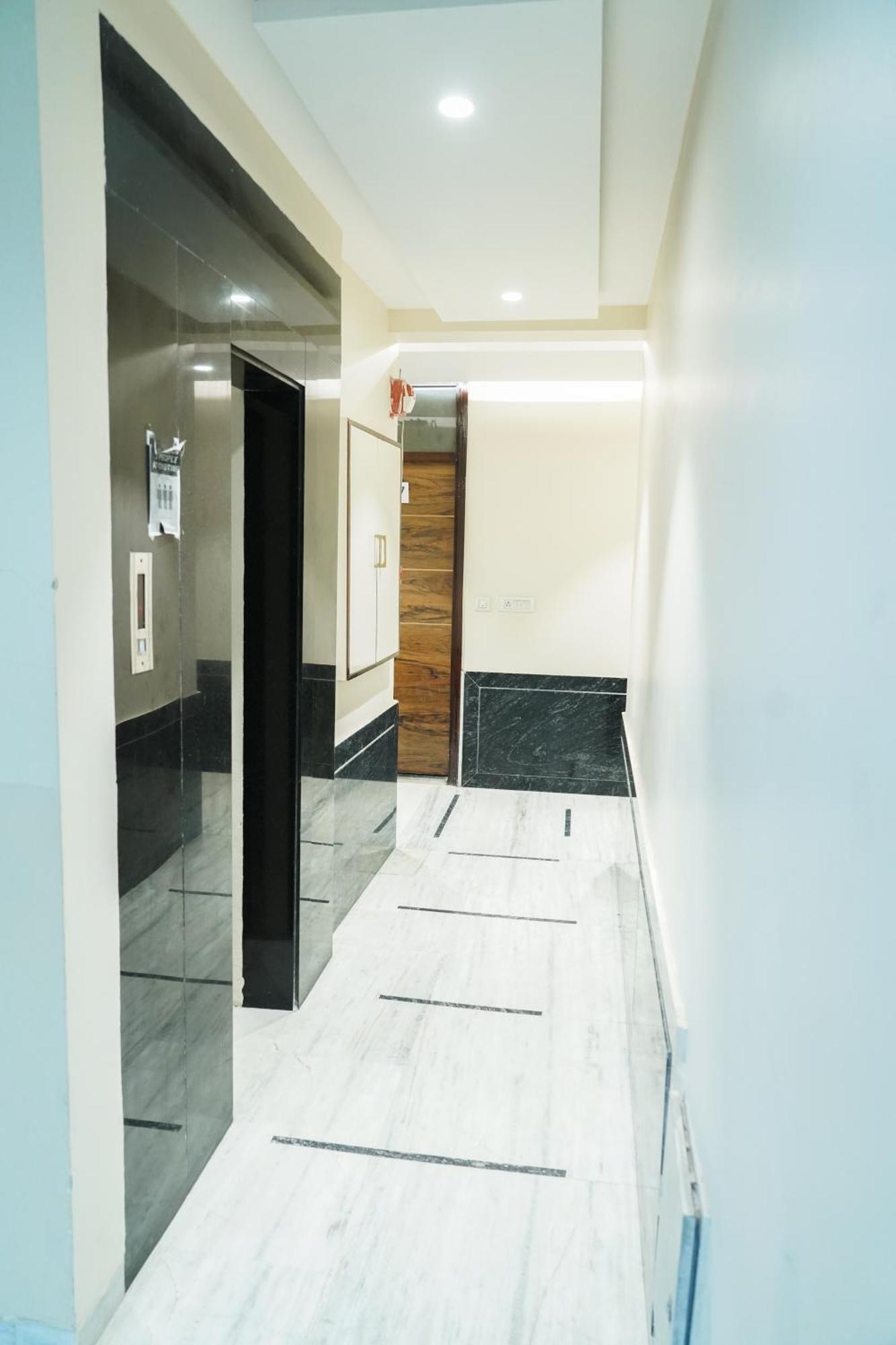 Hotel Batra Home Nizamuddin Nova Deli Exterior foto