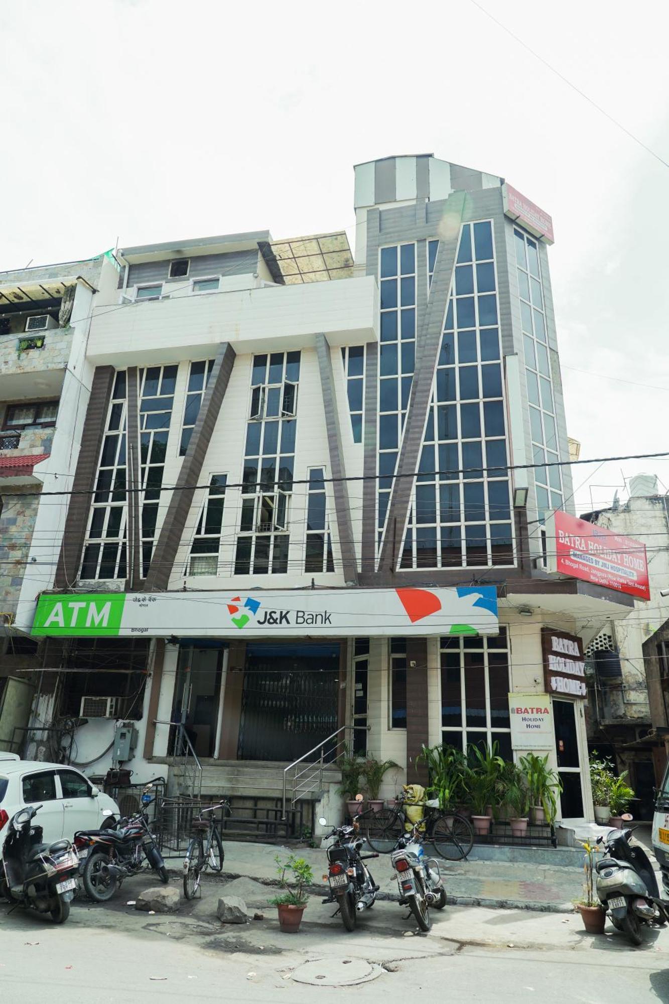 Hotel Batra Home Nizamuddin Nova Deli Exterior foto