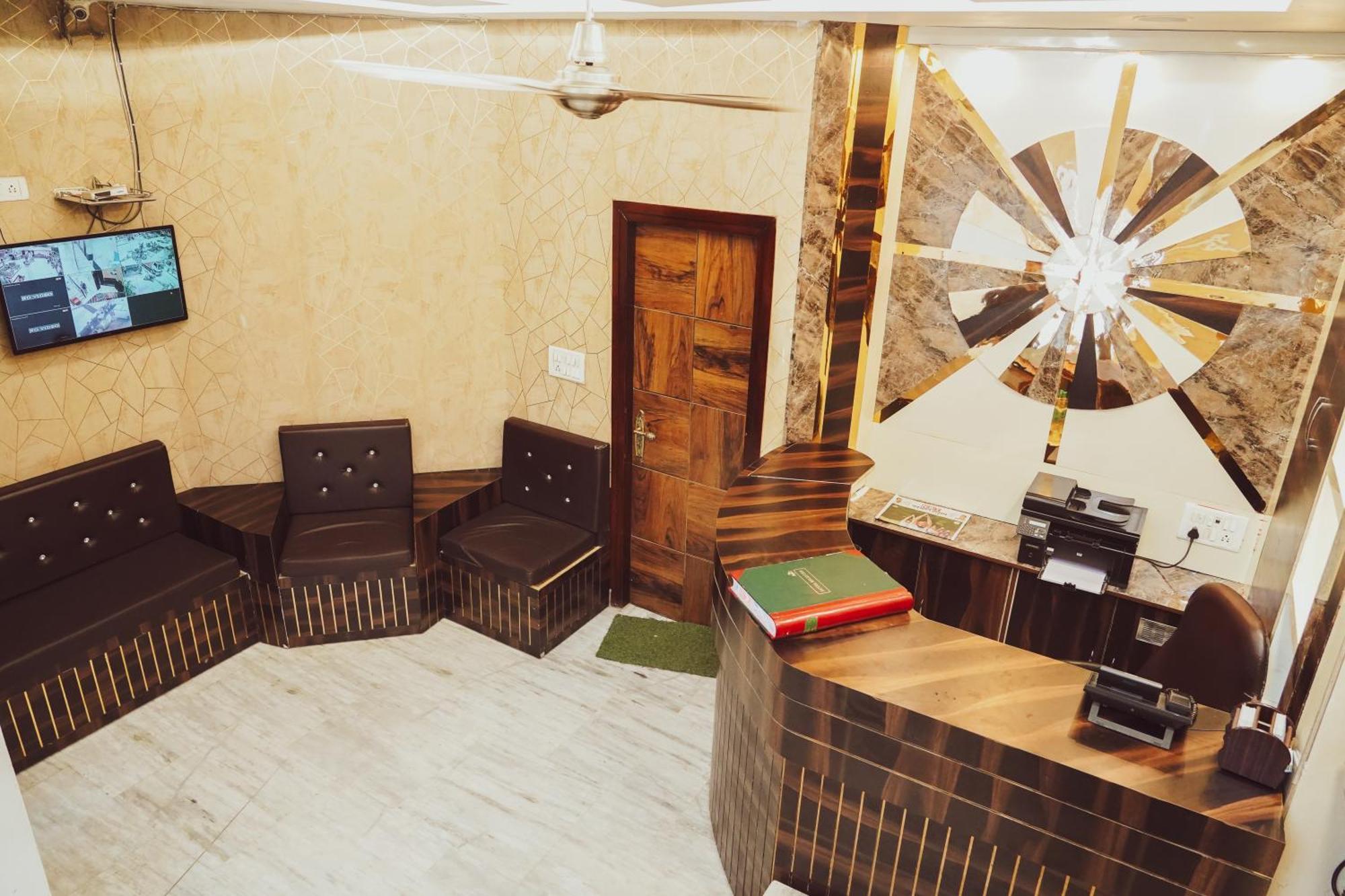 Hotel Batra Home Nizamuddin Nova Deli Exterior foto